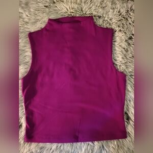 Express Sleeveless Tank Top in Bright Magenta